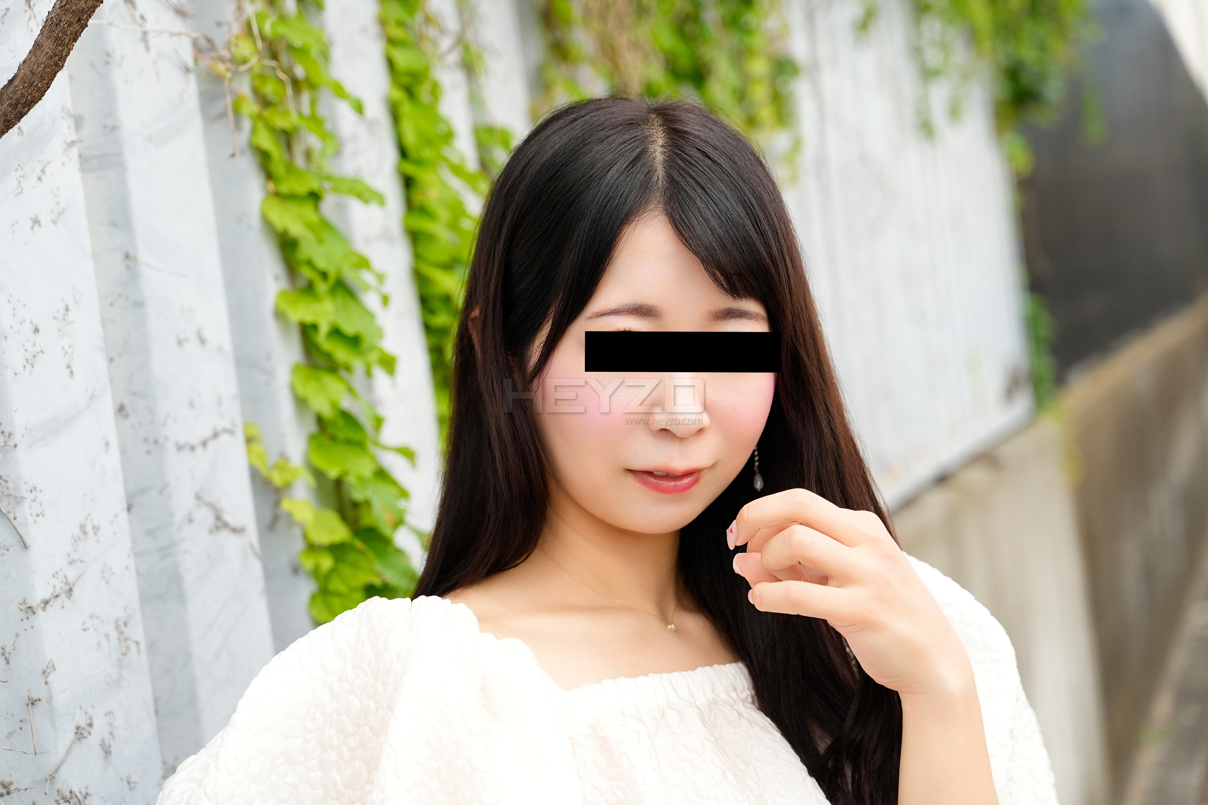 HEYZO-3828 sample